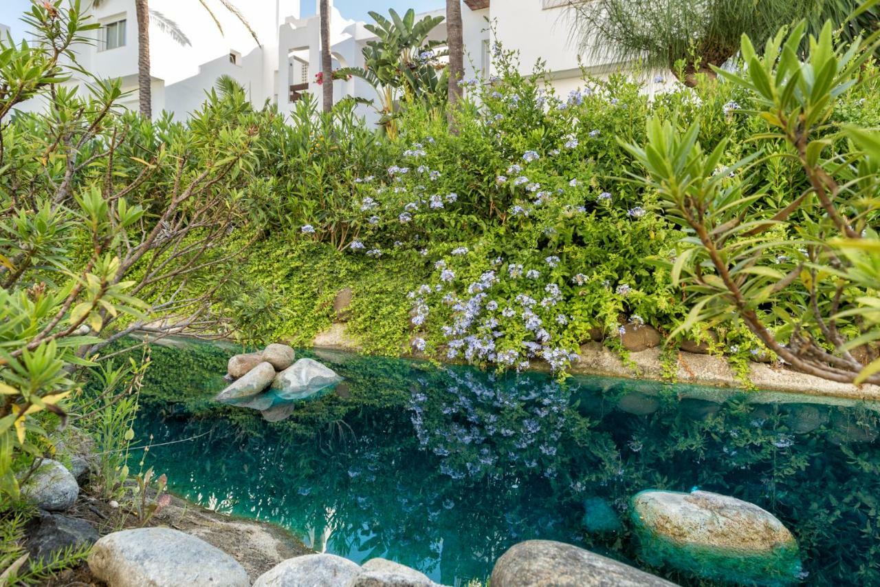 Sea & Mountain View Penthouse Apartman Estepona Kültér fotó