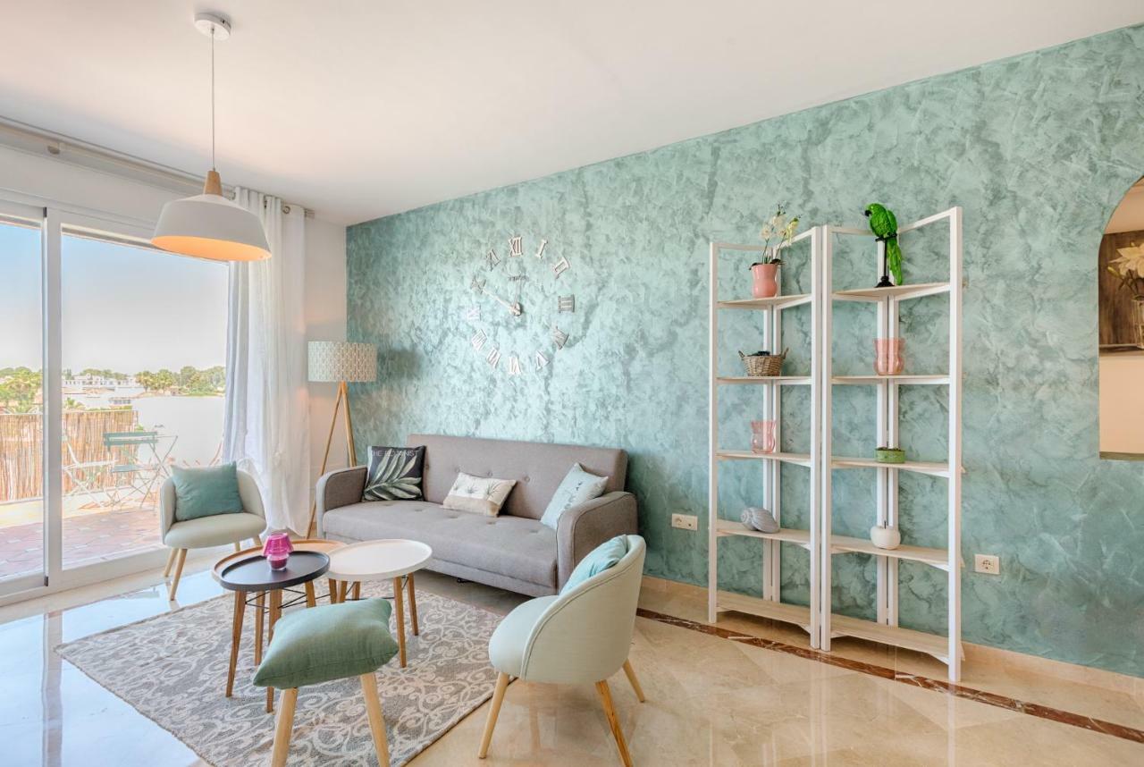 Sea & Mountain View Penthouse Apartman Estepona Kültér fotó