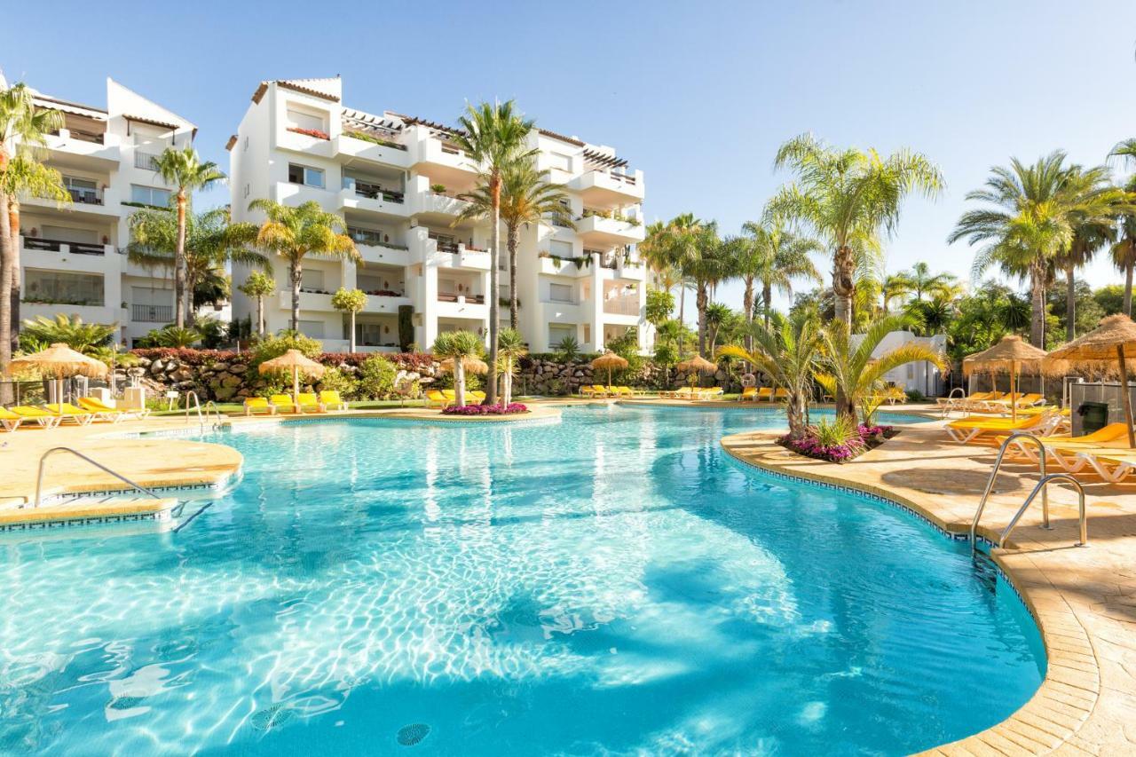 Sea & Mountain View Penthouse Apartman Estepona Kültér fotó